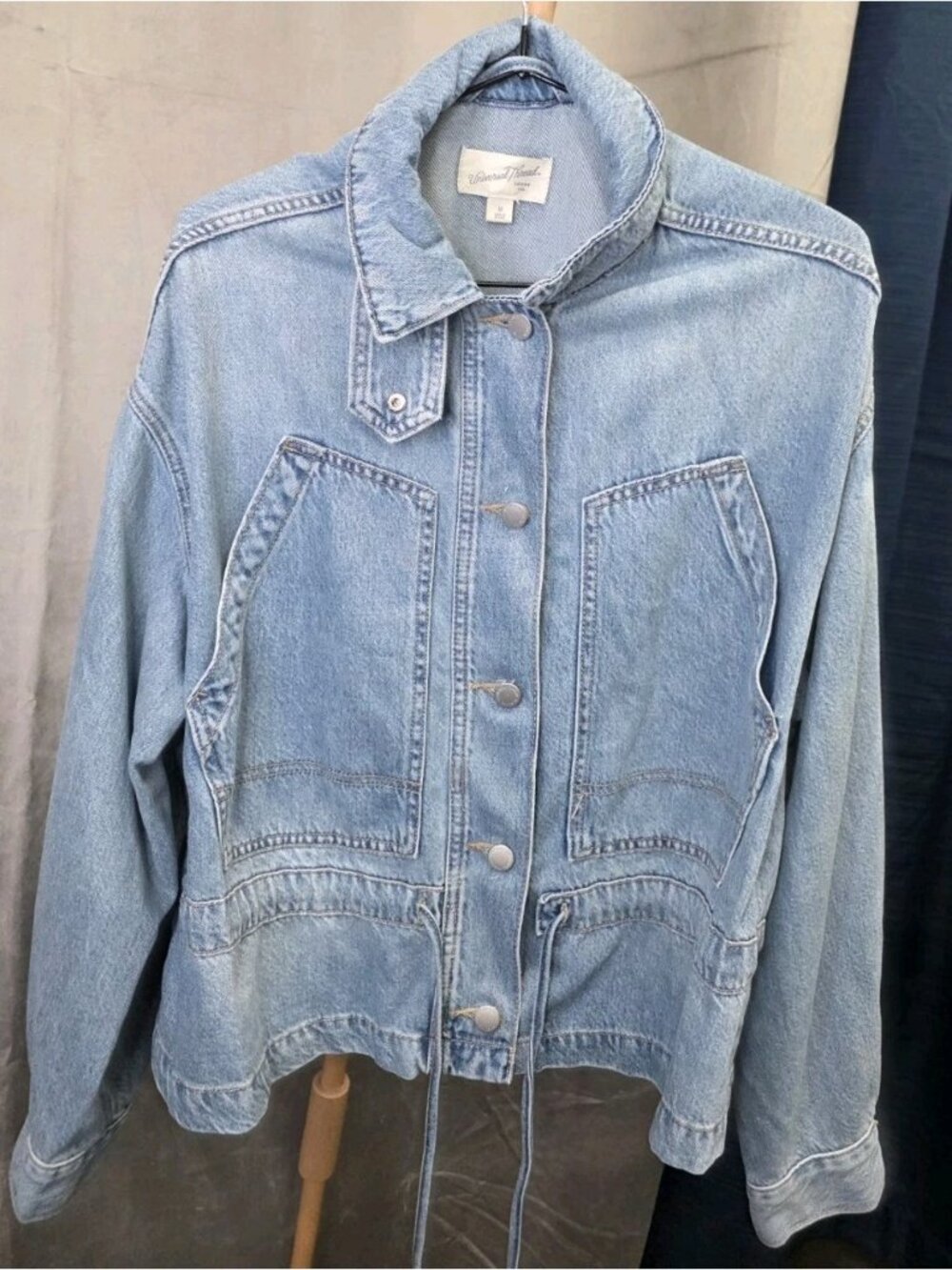 Universal Thread Denim Utility Jacket Women's Medium Light Wash Drawstring WL378